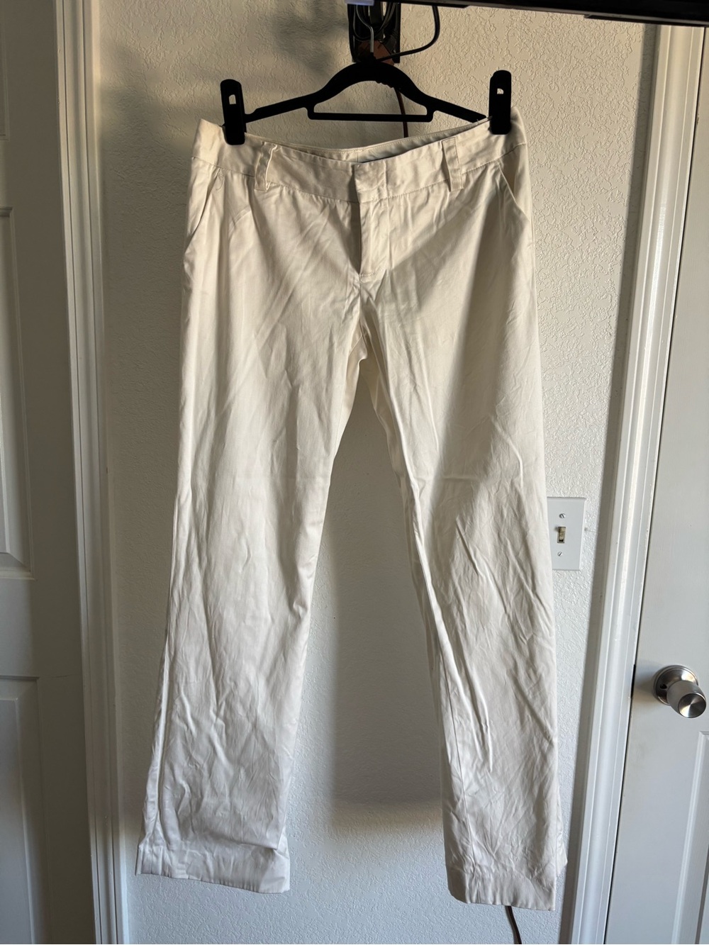 Alice + Olivia Men's White Chinos - Straight Fit